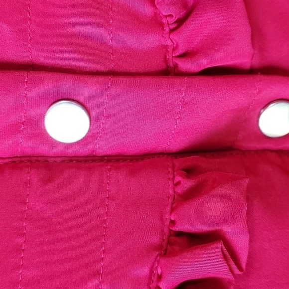 I.N. STUDIO VEST, lightweight quilted. Red size 1X cool weather 2 pockets. - Picture 4 of 7